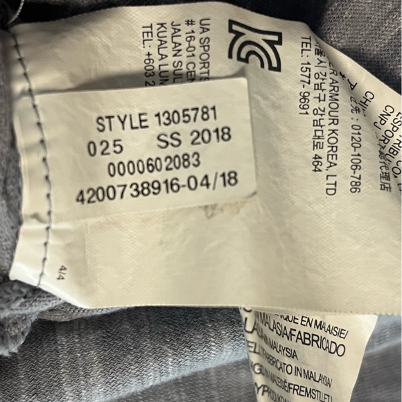 Women’s Under Armour Light Gray Lightweight Loose HeatGear Hoodie. Size SM/P/CH. - Picture 10 of 11